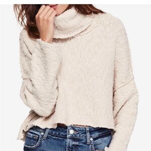 Free People Big Easy Cropped Cowl Neck Pullover
Sweater - Size - XS